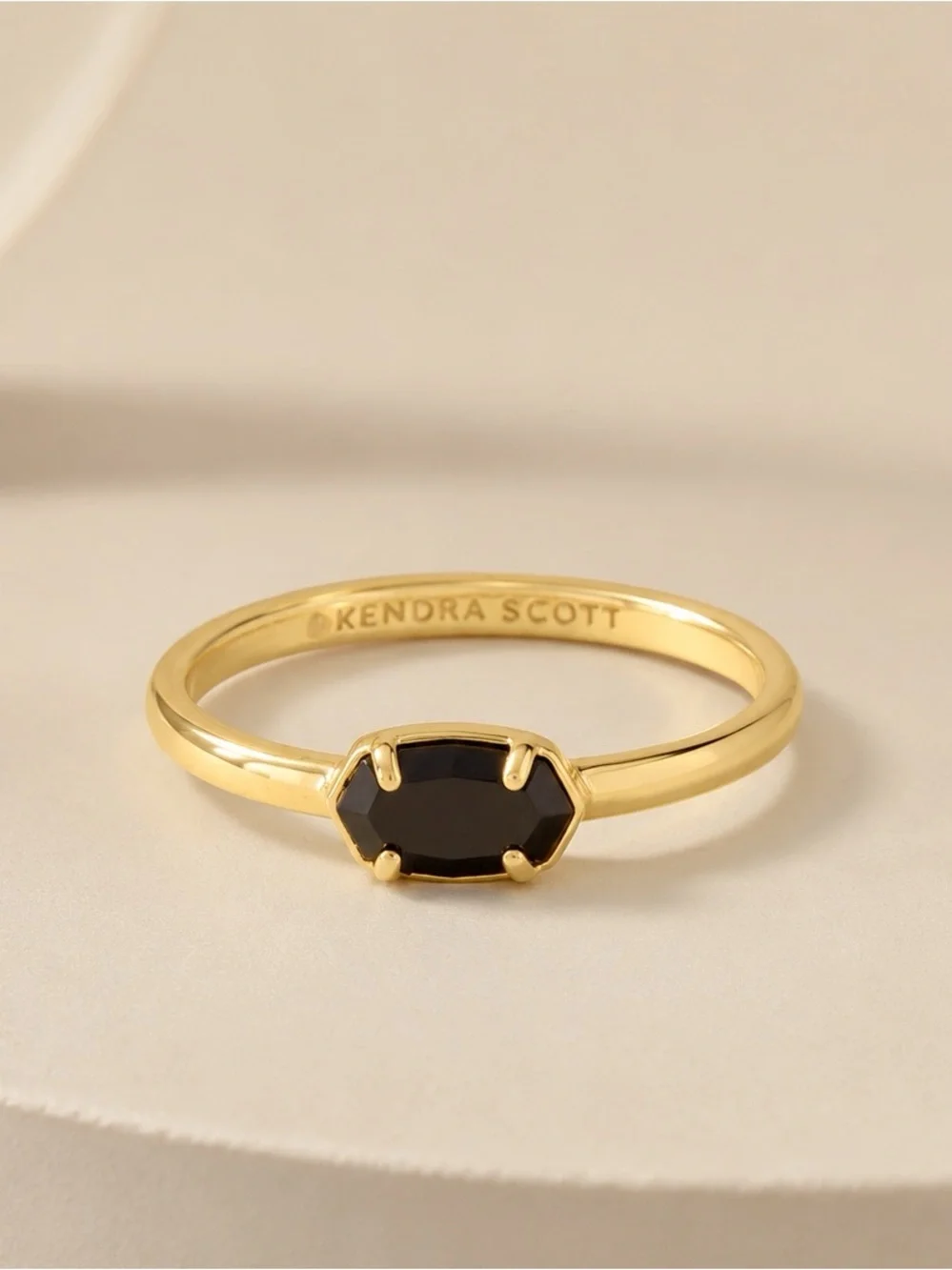 Kendra Scott Elisa black stone ring. Size 8 - Picture 1 of 5